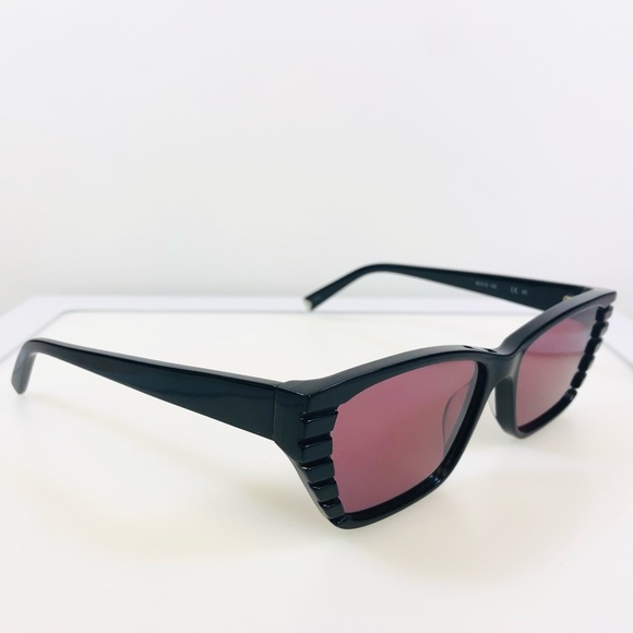 Women’s Kendall and Kylie Fashion Sunglasses - Picture 6 of 7